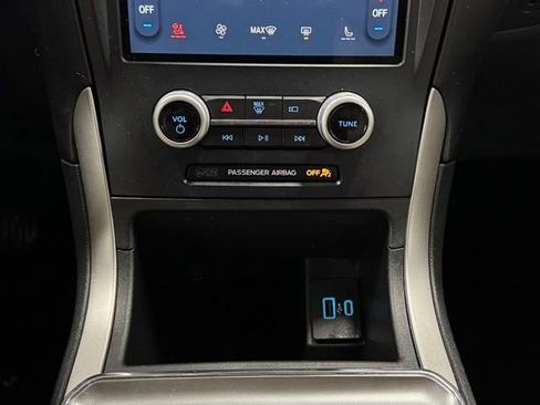 Used 2022 Ford Edge SEL w/ Convenience Package image 32