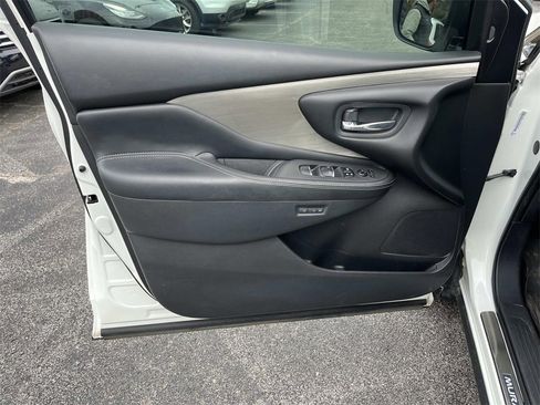 Used 2017 Nissan Murano Platinum w/ Platinum Technology Package image 23