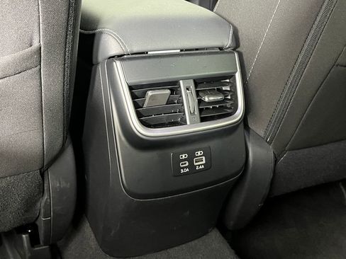 Used 2023 Subaru Outback Premium AWD/4WD image 27