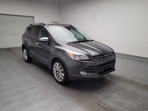 Used 2016 Ford Escape SE w/ SE Chrome Package FWD image 13