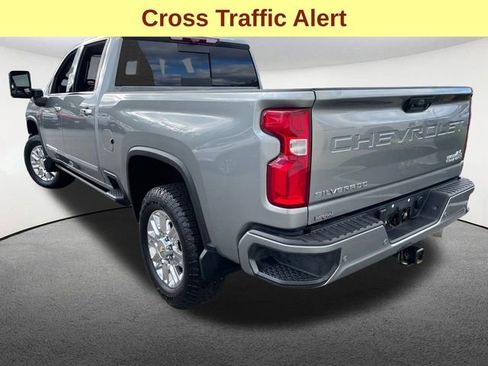 Used 2024 Chevrolet Silverado 3500 High Country image 9