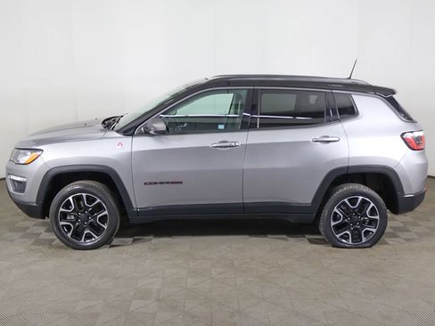 Used 2020 Jeep Compass Trailhawk w/ Leather Interior Group AWD/4WD image 16
