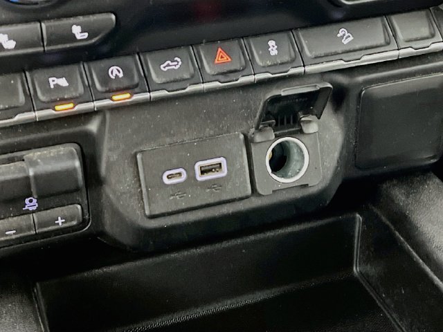 Used 2019 Chevrolet Silverado 1500 RST AWD/4WD image 20