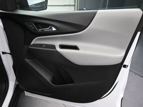 Used 2024 Chevrolet Equinox LS w/ LS Convenience Package FWD image 20
