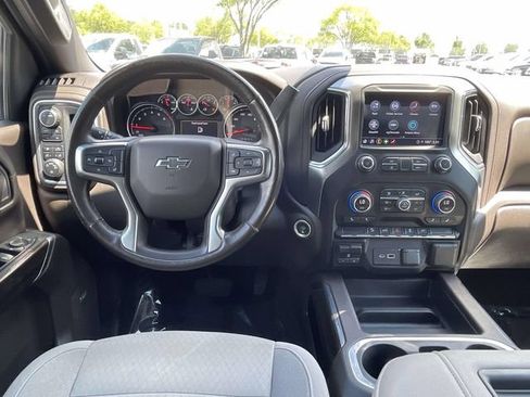 Used 2022 Chevrolet Silverado 1500 LT Trail Boss w/ Convenience Package II AWD/4WD image 7