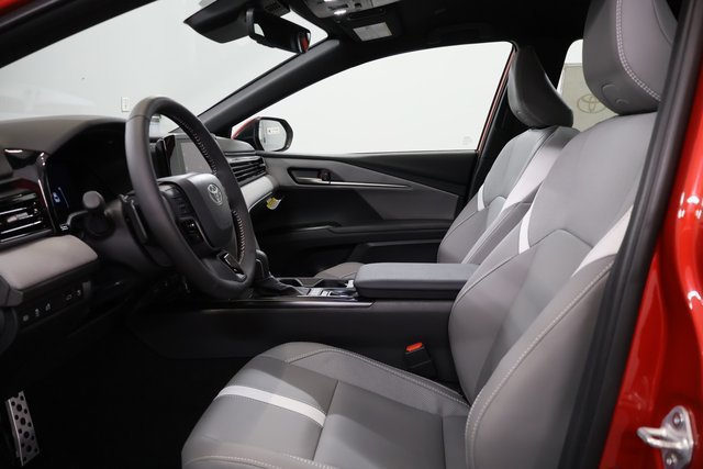 New 2026 Toyota Camry SE w/ Convenience Package FWD image 11