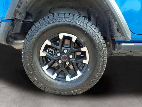 Used 2025 Jeep Wrangler Rubicon image 11