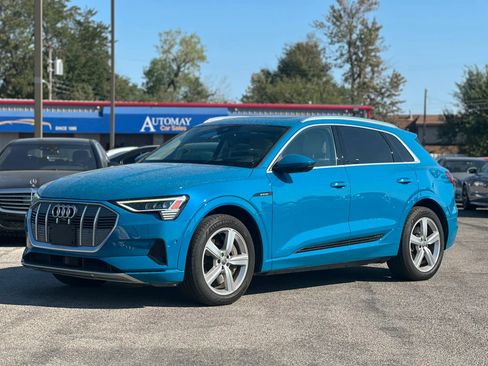 Used 2019 Audi e-tron Prestige AWD/4WD image 1