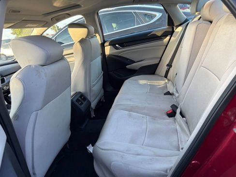 Used 2018 Honda Accord EX image 9
