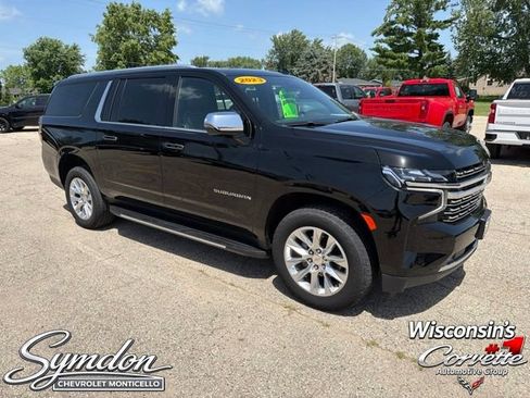 Used 2023 Chevrolet Suburban Premier AWD/4WD image 1