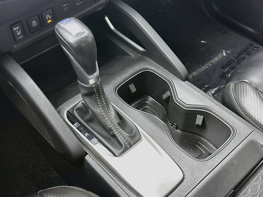Used 2023 Nissan Frontier SV w/ SV Premium Package AWD/4WD image 19