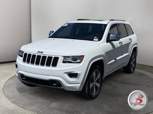 Used 2016 Jeep Grand Cherokee Overland w/ Advanced Technology Group AWD/4WD image 3