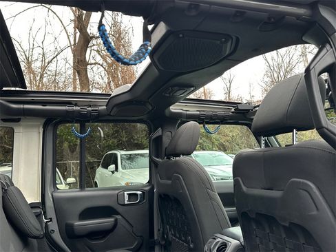 Used 2023 Jeep Wrangler Unlimited Rubicon 4xe w/ Cold Weather Group image 15