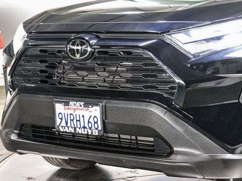 Certified 2025 Toyota RAV4 XLE AWD/4WD image 5