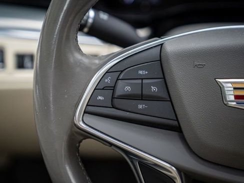 Used 2019 Cadillac XT5 Premium Luxury w/ Driver Assist Package image 32