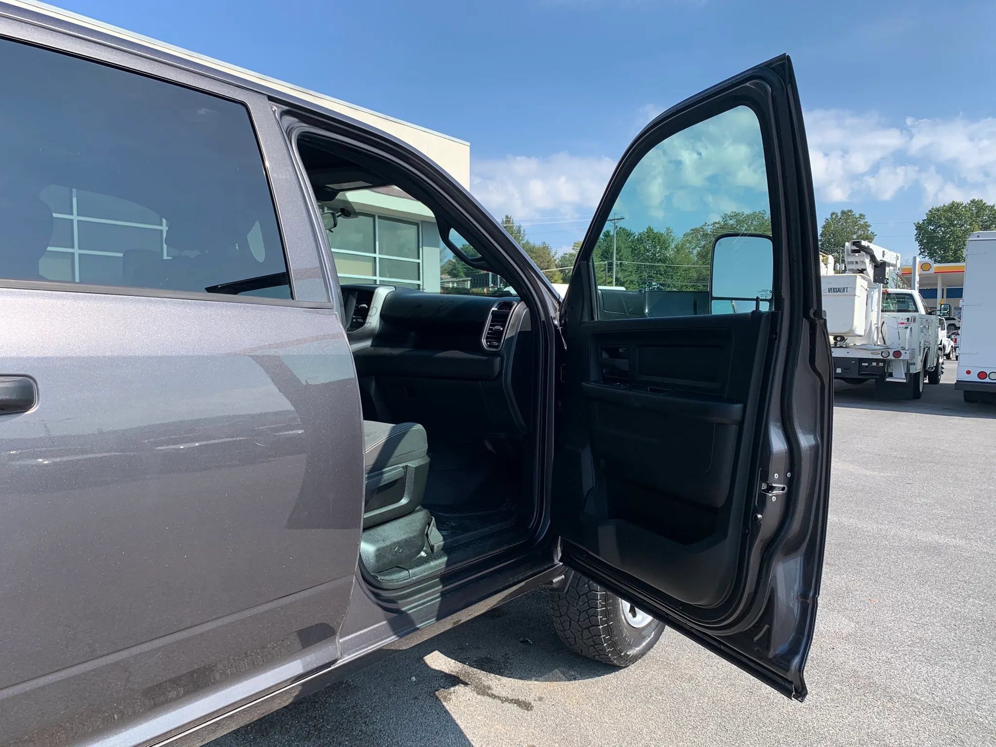 Used 2021 RAM 2500 Tradesman AWD/4WD image 21