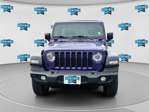 Used 2023 Jeep Wrangler Unlimited Sport w/ Sun And Sound Package AWD/4WD image 9