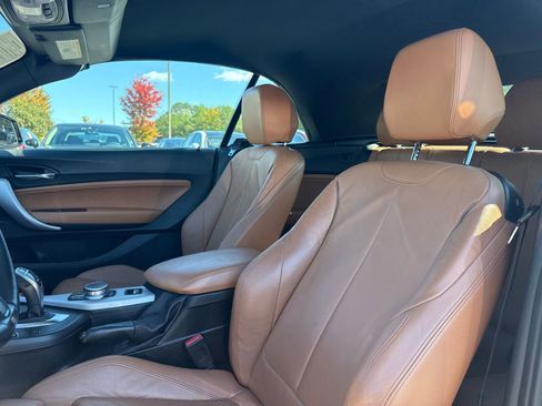 Used 2018 BMW M240i Convertible image 15