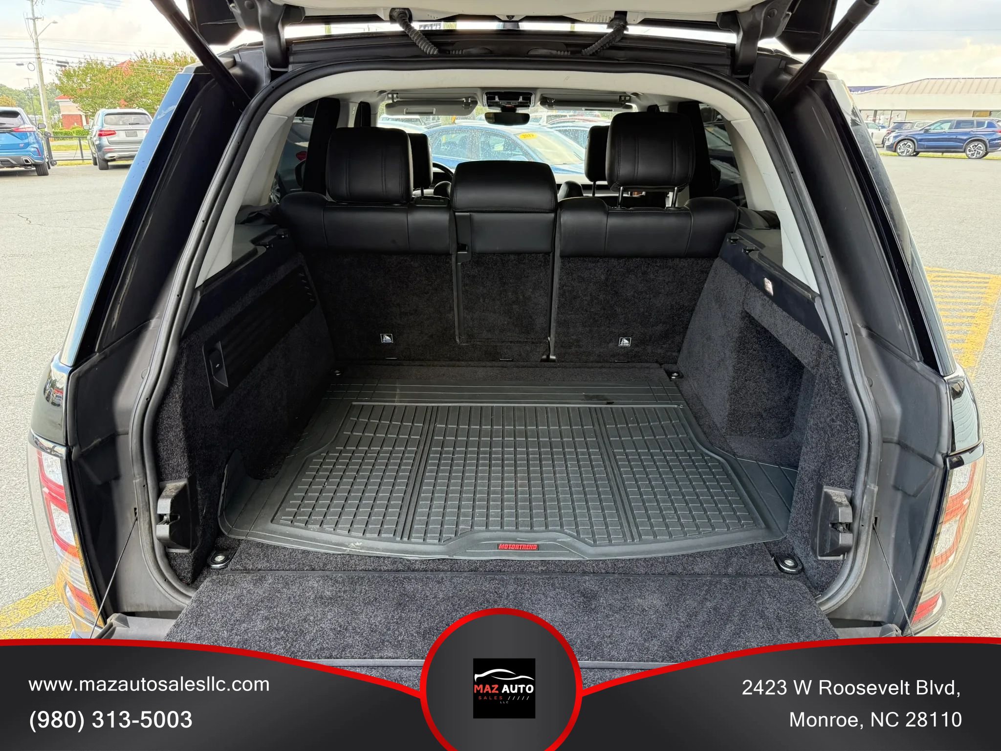 Used 2017 Land Rover Range Rover HSE AWD/4WD image 10