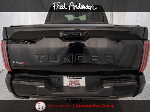 Used 2024 Toyota Tundra Platinum AWD/4WD image 4