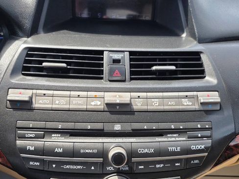 Used 2010 Honda Crosstour EX-L image 16