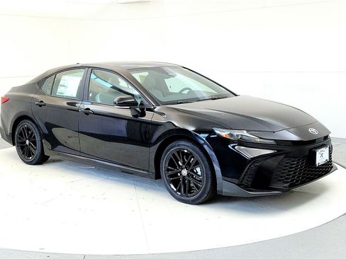 New 2026 Toyota Camry SE FWD image 7