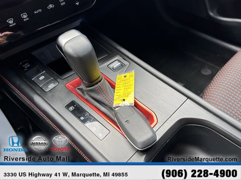 Used 2025 Nissan Kicks SR AWD/4WD image 26