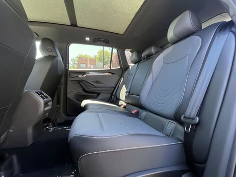New 2026 Volkswagen Tiguan SE R-Line AWD/4WD image 13