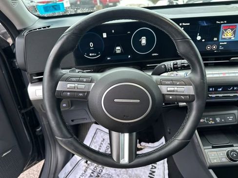 Certified 2024 Hyundai Kona Limited image 17