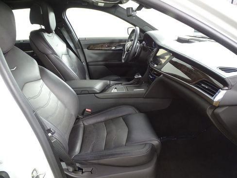 Used 2018 Cadillac CT6 Premium Luxury w/ Super Cruise Package image 16