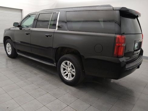 Used 2017 Chevrolet Suburban LT image 3