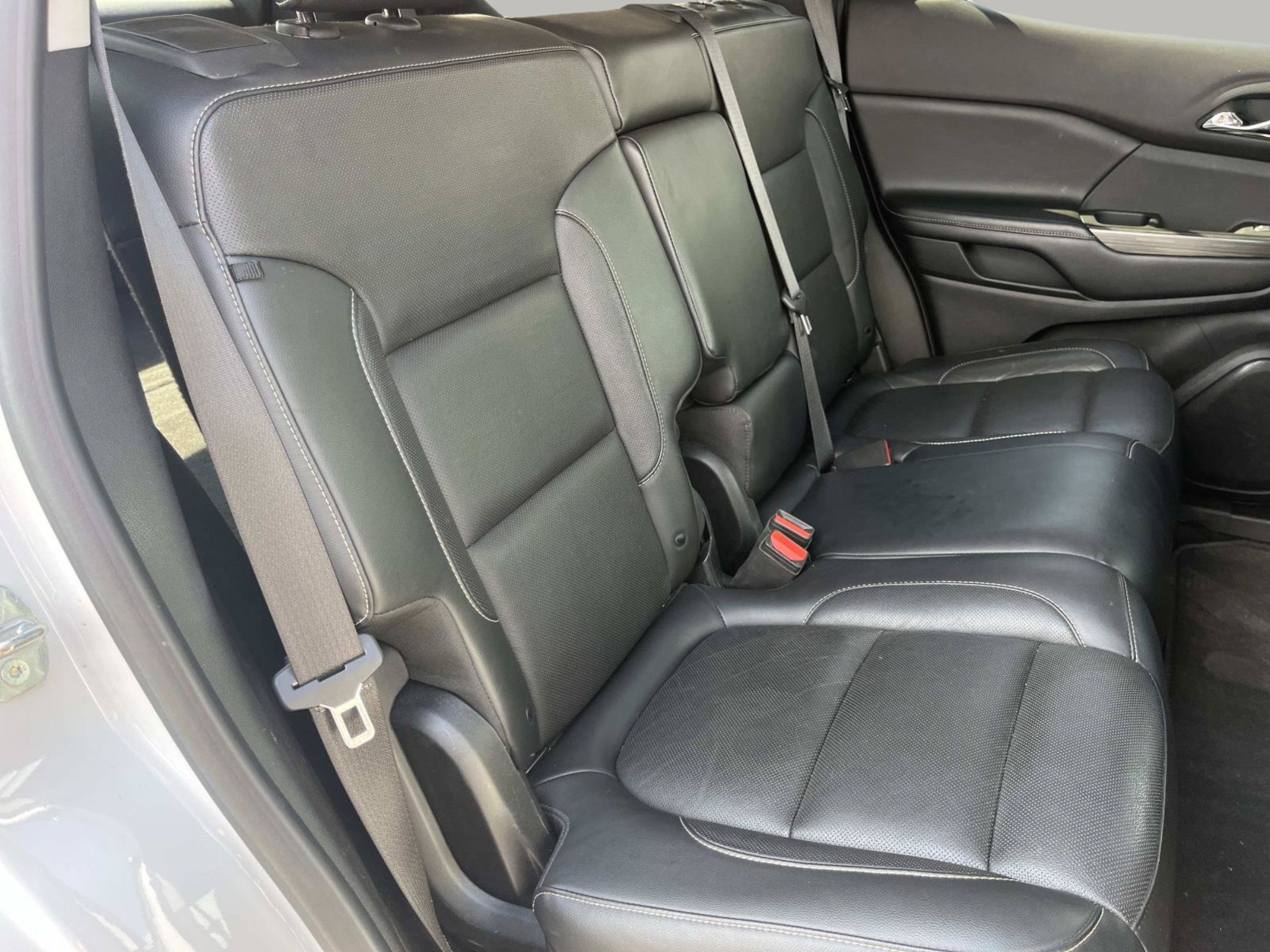 Used 2019 GMC Acadia SLT FWD image 23