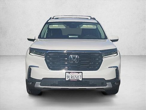 Used 2024 Honda Pilot Elite image 2