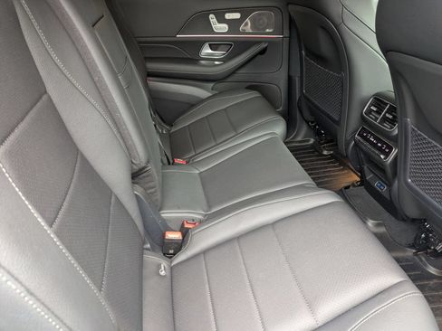 Used 2024 Mercedes-Benz GLS 450 4MATIC image 22