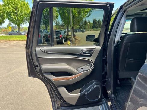 Used 2018 Chevrolet Tahoe LT AWD/4WD image 12
