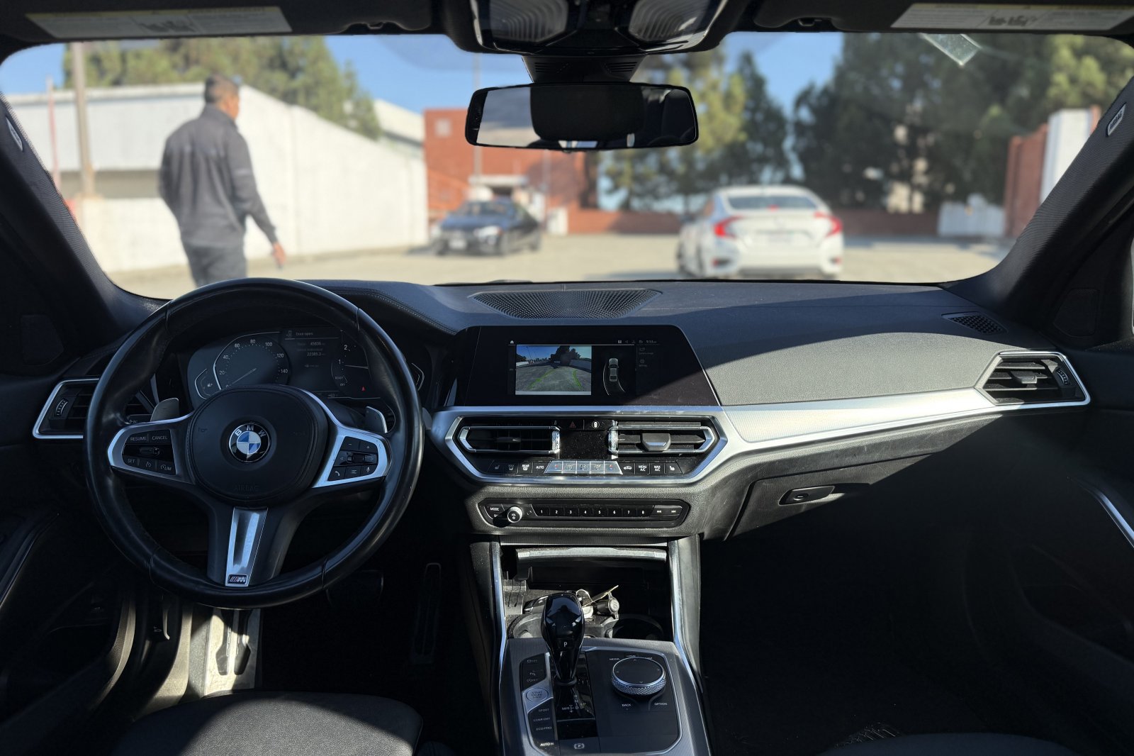Used 2021 BMW 330i Sedan w/ M Sport Package RWD image 5