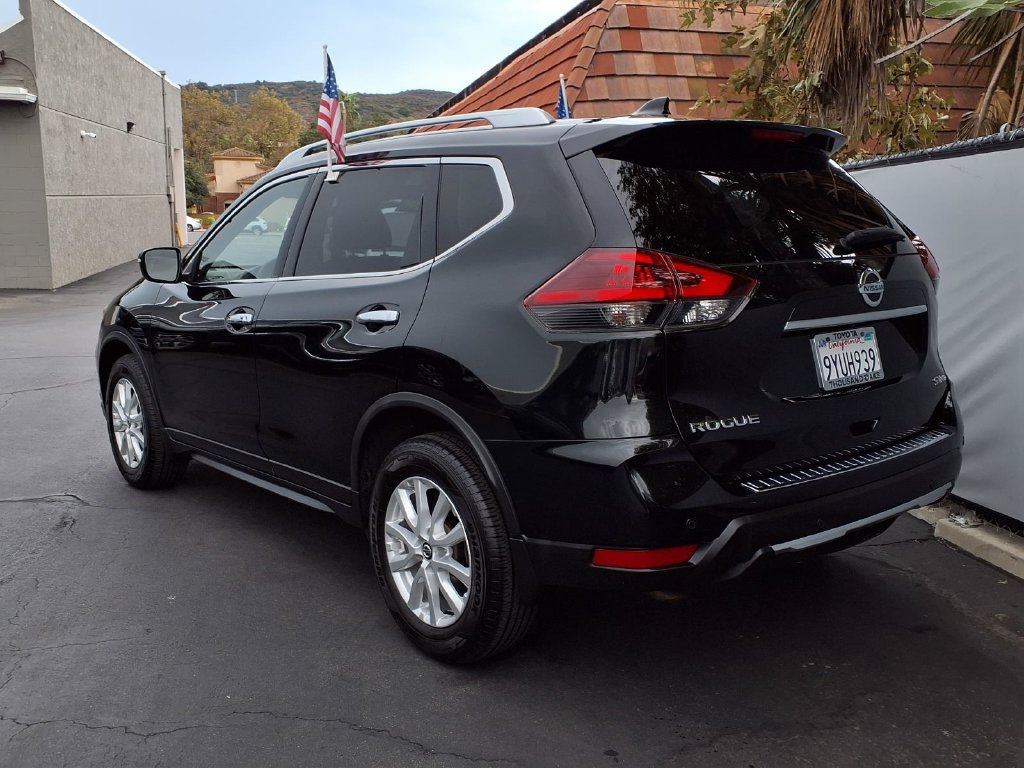 Used 2020 Nissan Rogue SV AWD/4WD image 6