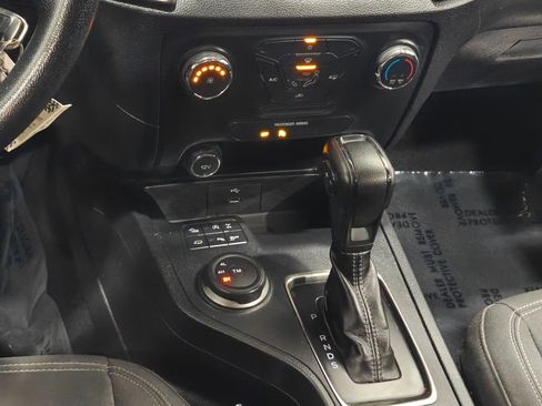 Used 2019 Ford Ranger XLT w/ FX4 Off-Road Package AWD/4WD image 8