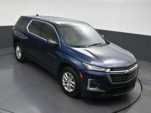 Used 2023 Chevrolet Traverse LS FWD image 23