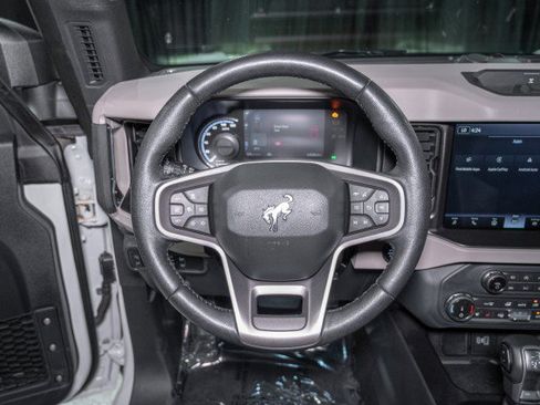 Used 2022 Ford Bronco Wildtrak AWD/4WD image 19