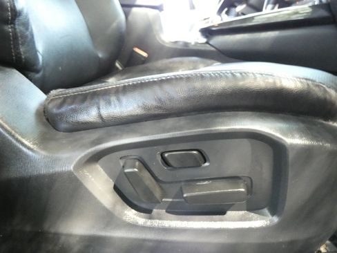 Used 2019 MAZDA CX-9 Touring image 31