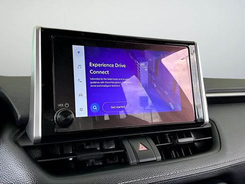 Used 2025 Toyota RAV4 LE AWD/4WD image 22