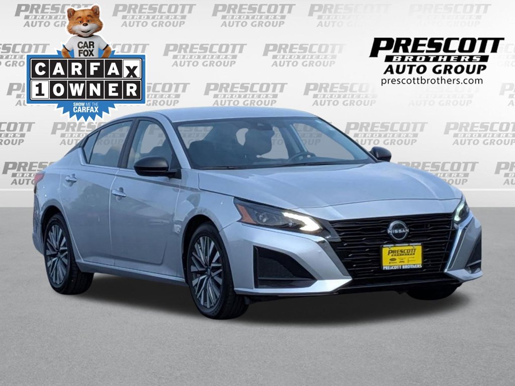 Used 2024 Nissan Altima 2.5 SV FWD image 1