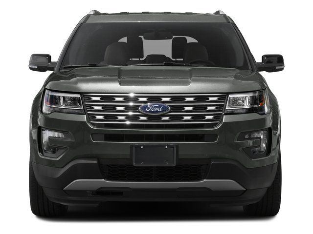 Used 2016 Ford Explorer XLT w/ Equipment Group 202A AWD/4WD image 4