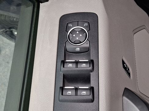 Used 2016 Ford F150 XLT w/ Equipment Group 301A Mid AWD/4WD image 25