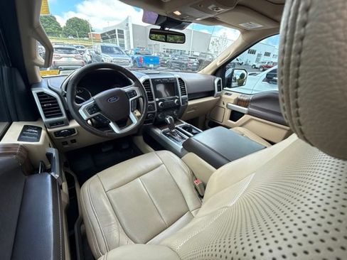 Used 2018 Ford F150 Lariat w/ Equipment Group 502A Luxury AWD/4WD image 8