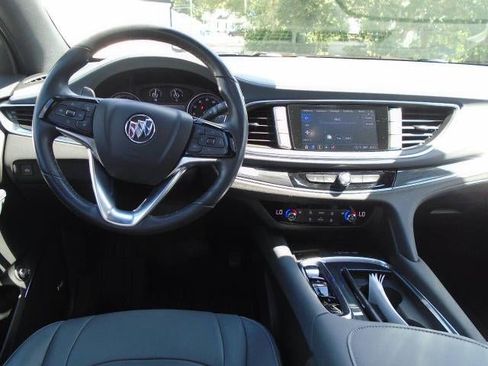 Certified 2022 Buick Enclave Essence w/ Experience Buick Package image 20