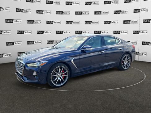Used 2019 Genesis G70 3.3T Advanced w/ Elite Package RWD image 2