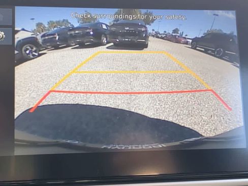 New 2026 Hyundai Venue SE image 28