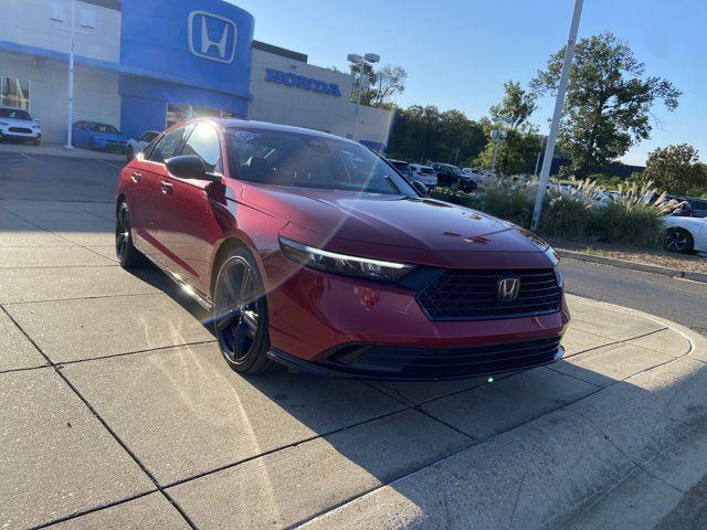 Used 2025 Honda Accord Sport image 2